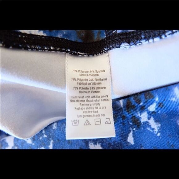 euc Alo Yoga airbrush python print leggings sz xs - Picture 7 of 7